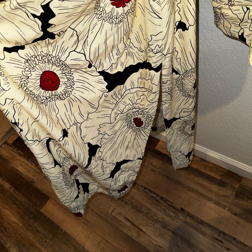 Noli Intimates Cream Bell Sleeve Poppy Print Tie Waist Robe with Pockets Slits L - Picture 7 of 7